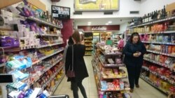 U nekoliko banjalučkih prodavnica i tržnih centara nema gužvi niti nekih većih kupovina građana