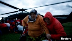 Helikopter EUFOR-a pristigao u pomoć. Evakuacija mještana sela Šerići kod Žepča