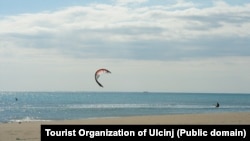 Plazhi i Madh, Ulqin. 