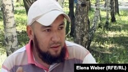 Данияр Жунусов, бывший сотрудник Шахтинского городского отдела Департамента КНБ по Карагандинской области. Караганда, 4 июля 2011 года. 