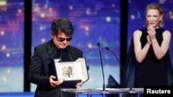 Cineastul iranian Jafar Panahi a câștigat premiul Palme d'Or la Cannes. 24 mai 2025.