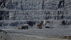 Крупнейшее золоторудное месторождение Кумтор. Архивное фото.