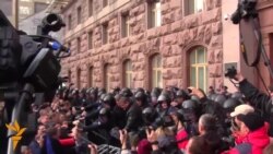 Опозиція штурмує Київраду