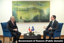 Ministri i Jashtëm çek, Martin Dvorak, gjatë takimit me kryeministrin në detyrë, Albin Kurti, më 24 janar 2024.