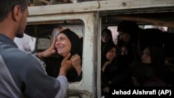 Vuajtjet e palestinezëve nga lufta dhe uria e thelluar në Gazë