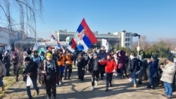 Rančevi, zastave fakulteta i Srbije u maršu studenata do Kragujevca
