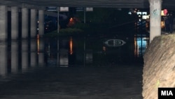 Поплави по силниот дожд и град во Скопје.