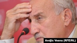 "Mladen Bajić je bio tužilac u Hrvatskoj i mi smo sve zajedno radili. Naše glavno oružje bila je međusobna saradnja i međusobno poverenje", kaže Vladimir Vukčević, nekadašnji tužilac za ratne zločine Srbije.