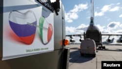 Русия изпрати 9 самолета с техника и около 100 военни в помощ на Северна Италия на 22 март