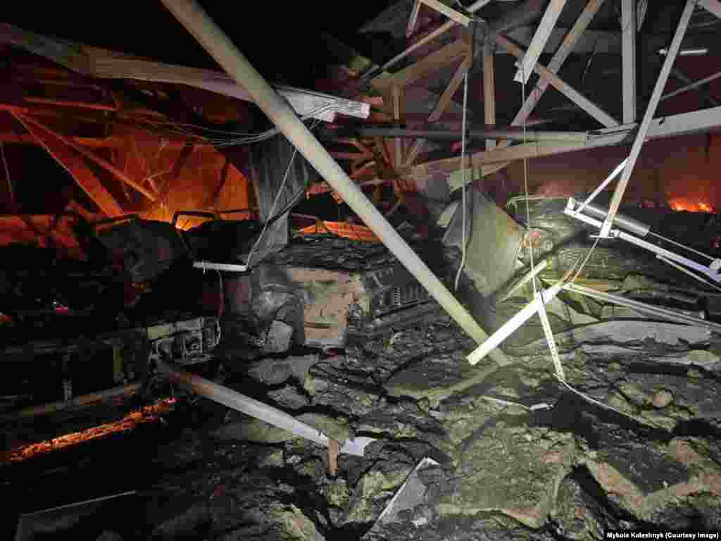 Autoritățile militare din Kiev afirmă că, în timpul incidentului, au fost distruse nouă mașini, iar alte 27 au fost deteriorate.