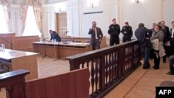 Зала Харківського суду, 19 квітня 2012 року