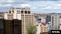 Në mesin e ndërmarrjeve të privatizuaraa me spin-off special është edhe Hoteli Grand, të cilit i janë marrë aksionet nga AKP-ja.