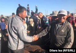 Продавец и покупатель договорились о цене