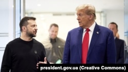 თეთრ სახლში შელაპარაკების შემდეგ, ორი ქვეყნის პრეზიდენტები ვატიკანში შეხვდნენ ერთმანეთს. მიიჩნევა, რომ სწორედ ეს შეხვედრა გახდა საბოლოო რგოლი, რომელმაც "მინერალების შეთანხმების" გაფორმების ბედი გადაწყვიტა. ფოტო არქივიდან: ნიუ-იორკი, სექტემბერი, 2024. 