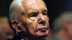 Ahogy harminc éve látták az autoriter vezetőket – archív beszélgetés Kosáry Domokos történésszel