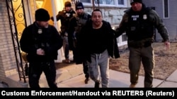 Imigranții ilegali din Chicago au fost printre primii vizați de arestări.