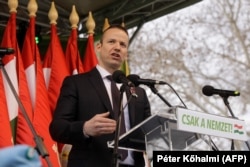 Toroczkai László felszólal a Mi Hazánk kormányellenes tüntetésén 2019. március 15-én