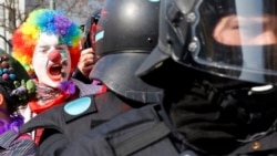 Атлас мира: Король и шут. Какая власть позволит насмехаться над собой