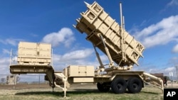 По его словам, «по вопросу ракет работаем, ракеты у нас есть».