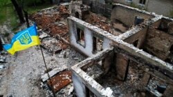 O vedere a satului Moșciun, distrus de invazia rusă, 19 mai 2022.