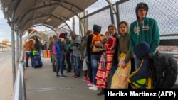 Kubanski, venecuelanski i migranti iz Centralne Amerike na putu ka američkog granici