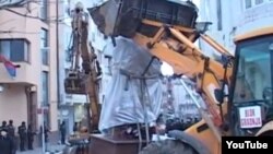 Uklanjanje spomenika u Preševu, 20. januar 2013.