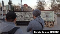 Miliardul de dolari ce s-a făcut nevăzut în 2014 a ajuns subiect de caricatură