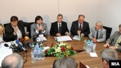 Процесот на лустрација стана политичка пресметка 