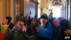 Upad nasilnih Trumpovih pristalica u Kongres, 6. januar