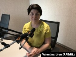 Natalia Gavriliță în studioul Europei Libere
