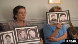 Članovi Udruženja kidnapovanih i nestalih Srba sa Kosova zatražili su ostavku direktora Filmskog centra Srbije Bobana Jeftića