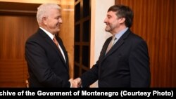 Zamjenik pomoćnika američkog državnog sekretara za evropske i evroazijske poslove i specijalni izaslanik Stejt Departmenta za Zapadni Balkan Metju Palmer sa crnogorskim premijerom Duškom Markovićem