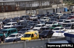 Паромная переправа на российской стороне Керченского пролива, 2015 год. Архивное фото