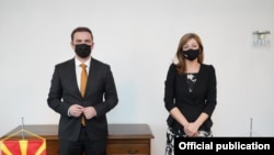 Министрите на външните работи на Северна Македония Буяр Османи и на България Екатерина Захариева на 24 февруари 2021 г.