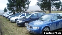 Fotografija Tužilaštva BiH iz operacije "Kamen" kojom su oni, zajedno sa policijom oduzeli desetine automobila učesnicima u lancu trgovine narkoticima