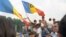 Moldoveni demonstrează în sprijinul declarării independenței Republicii Moldova, Chișinău, 27 august 1991.