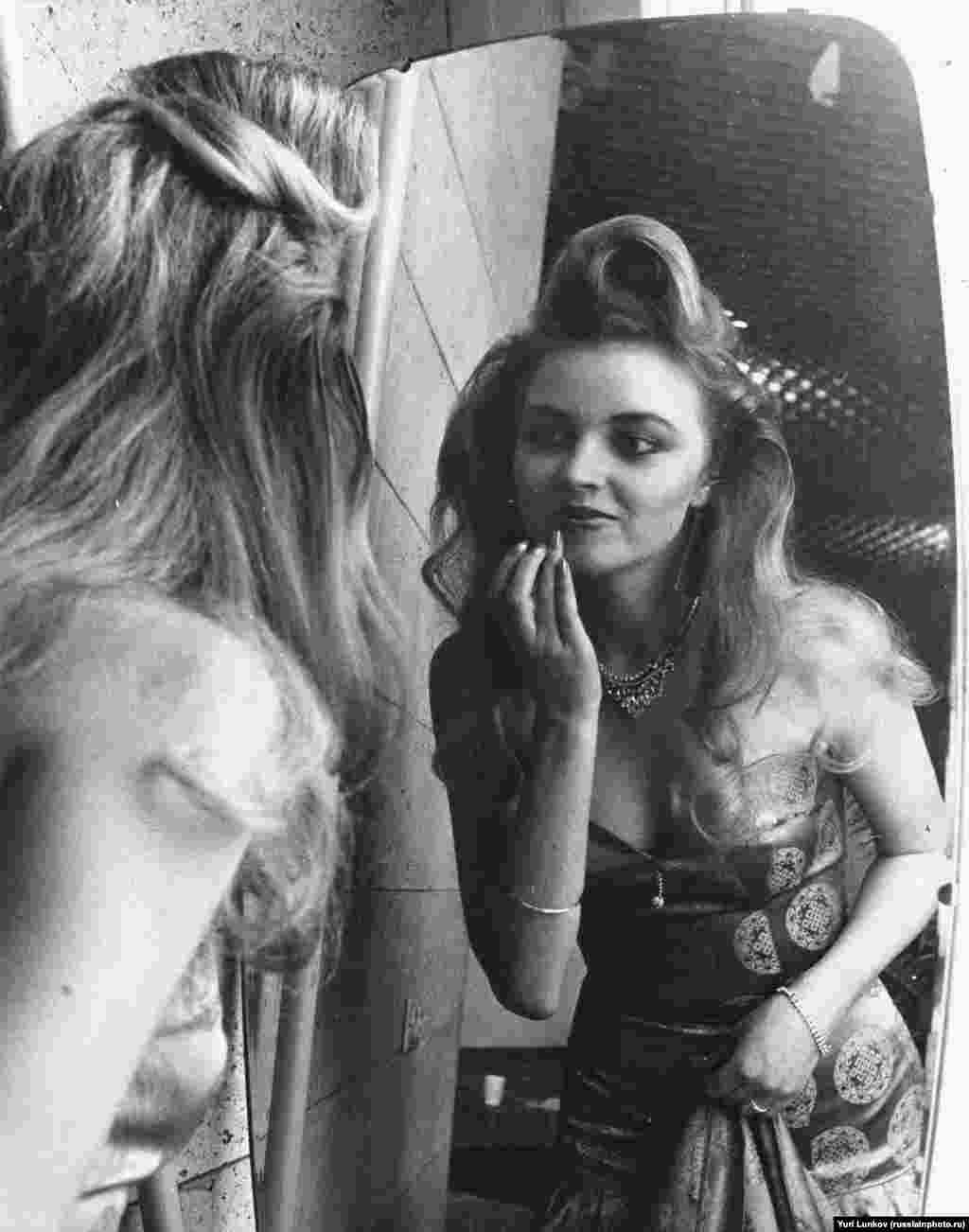 Posljednje pripreme za noćni provod, 1980.