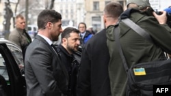 ვოლოდიმირ ზელენსკი (ცენტრში) მიუნხენის უსაფრთხოების 61-ე კონფერეციის ერთ-ერთი მთავარი სტუმარია. 14 თებერვალი, 2025 წელი 