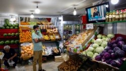 تناقض‌گویی‌ مقامات دولتی ایران در مورد گرانی‌ها