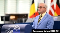 Михаэль Галер, немецкий евродепутат, докладчик по Украине, выступает на дебатах в Европарламенте во время обсуждения гарантий безопасности для Украины. Страсбург, Франция, 9 сентября 2025 года