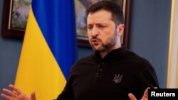 Președintele Ucrainei, Volodimir Zelenski, în timpul conferinței de presă de la Kiev din 19 februarie 2025.