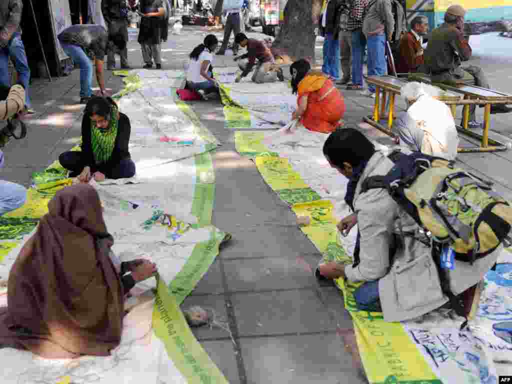 Активисти на Гринпис во Индија