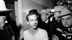  Lee Harvey Oswald, vrasësi i John F. Kennedy-t