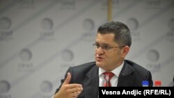 Vuk Jeremić - Grupa građana "Moramo bolje"