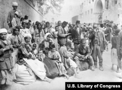 Armenske izbjeglice u Jerusalemu 1919. godine.