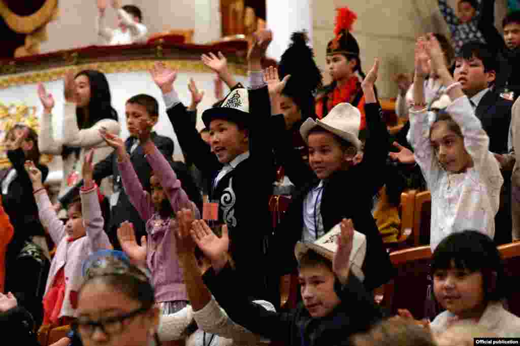 На мероприятие были приглашены свыше 800 ребят из всех регионов страны