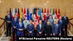 Az elszántak koalíciója (a magyar kormány olvasatában: a háborúpártiak) Londonban