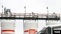 Az Oroszország tíz legnagyobb kapacitású kőolaj-finomítója közé tartozó Lukoil–Volgográdnyeftoperovka egyik egysége