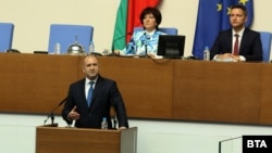 Бугарскиот претседател Румен Радев на денешното обраќање во Националнотособрание