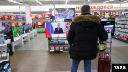 Obraćanje Putina gledalo se i u prodavnicama